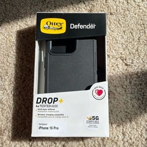 iPhone 15 Pro Otterbox Defender Series Case
